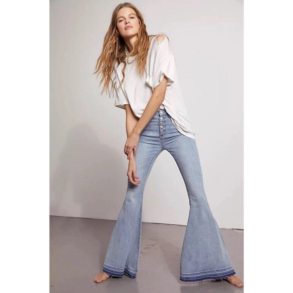 FREE PEOPLE We The Free Irreplaceable Flare High Rise Jeans Raw Hem Size 27
